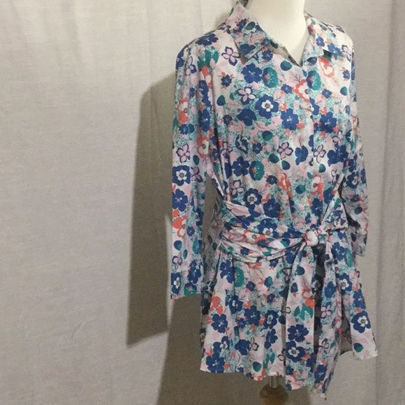 Flutter & Kick Maternity Button Down Blouse w/Belt - Picture 3 of 8